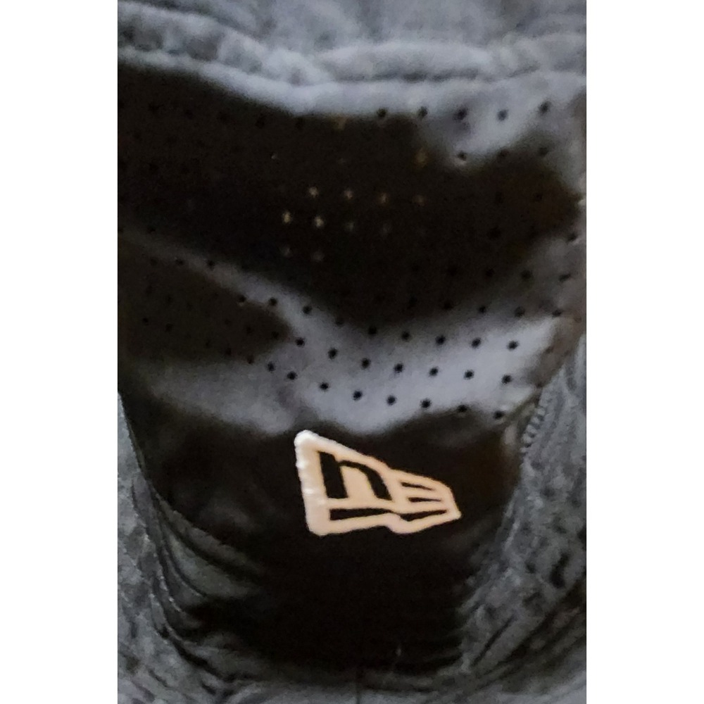 New With Tags $41.99 NFL/New Era Collaboration Black Bucket Hat With Drawstring - Picture 5 of 5